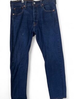 Women’s button fly Levi’s jeans 33x32
